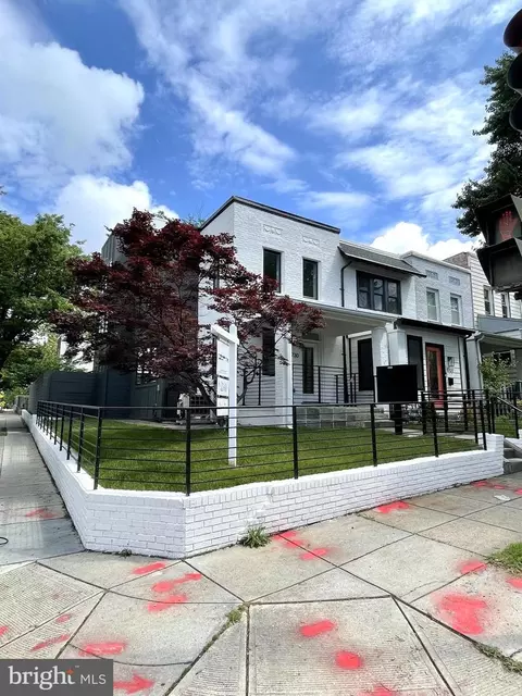 1730 L St NE #2, Washington, DC 20002