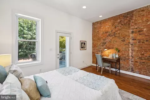 77 U St NW #UPPER, Washington, DC 20001 photo 13