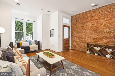 77 U St NW #UPPER, Washington, DC 20001 photo 2