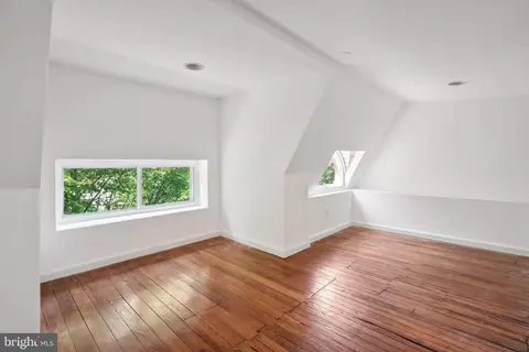 77 U St NW #UPPER, Washington, DC 20001 photo 26