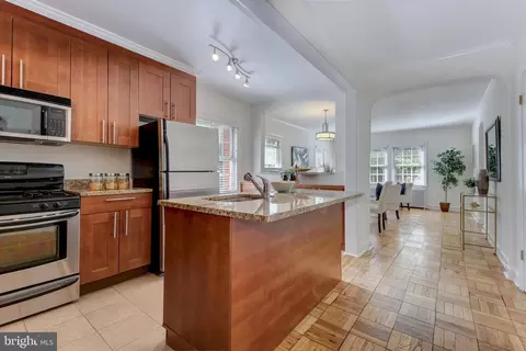 2800 Devonshire Pl NW #301, Washington, DC 20008 photo 3