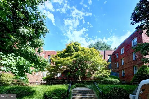 2800 Devonshire Pl NW #301, Washington, DC 20008 photo 2