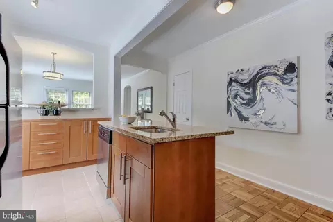 2800 Devonshire Pl NW #301, Washington, DC 20008 photo 6