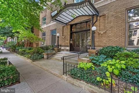 1734 P St NW #6, Washington, DC 20036