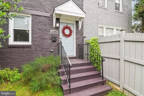 4653 H St SE, Washington, DC 20019