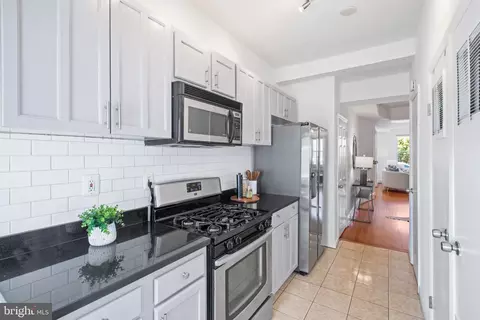 605 Acker Pl NE, Washington, DC 20002 photo 14