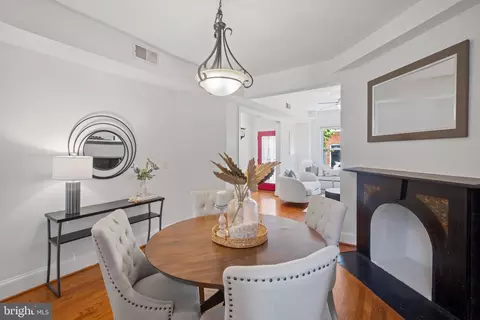 605 Acker Pl NE, Washington, DC 20002 photo 9