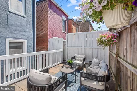 605 Acker Pl NE, Washington, DC 20002 photo 16