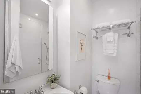605 Acker Pl NE, Washington, DC 20002 photo 21