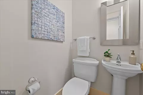 Bath - 3326 Volta Pl NW, Washington, DC 20007 photo 1 of 3