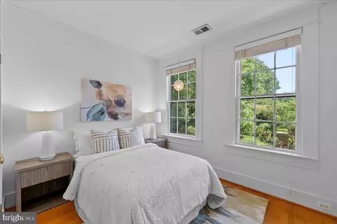 Bedroom - 3326 Volta Pl NW, Washington, DC 20007 photo 4 of 5