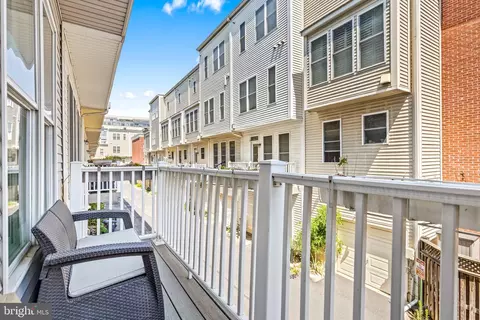 328 I St SE, Washington, DC 20003 photo 11