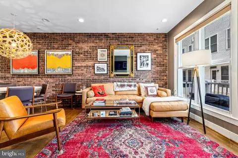 328 I St SE, Washington, DC 20003 photo 8