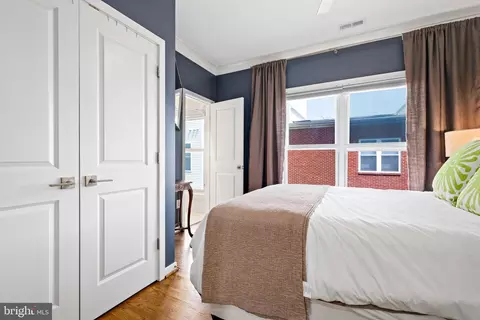 328 I St SE, Washington, DC 20003 photo 25
