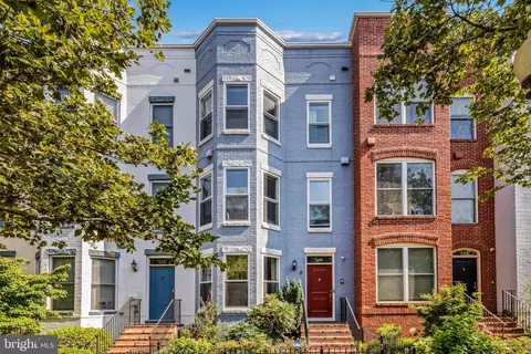 328 I St SE, Washington, DC 20003