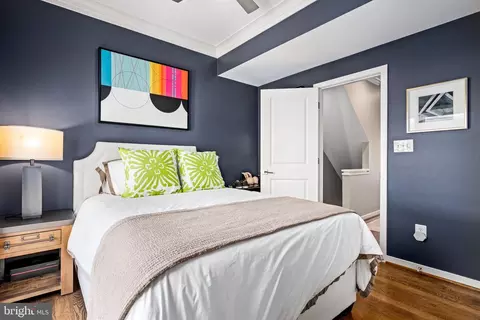 328 I St SE, Washington, DC 20003 photo 24