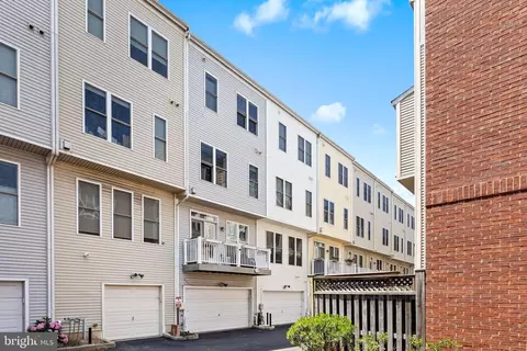 328 I St SE, Washington, DC 20003 photo 36