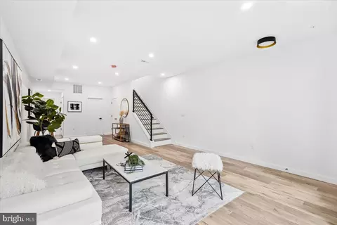 2525 12 Elvans Rd SE, Washington, DC 20020 photo 4