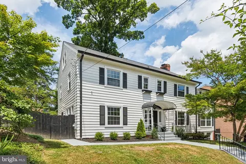3715 Harrison St NW, Washington, DC 20015