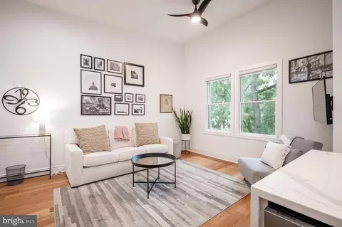 317 3rd St SE #32, Washington, DC 20003 photo 4