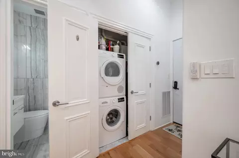 317 3rd St SE #32, Washington, DC 20003 photo 11