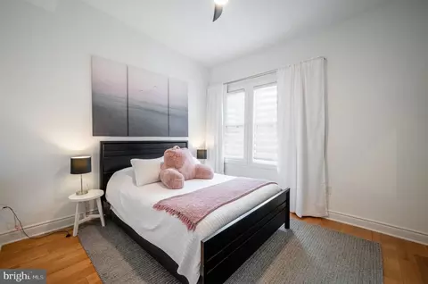 317 3rd St SE #32, Washington, DC 20003 photo 6