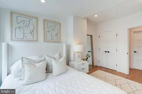 244 10th St SE, Washington, DC 20003 photo 29