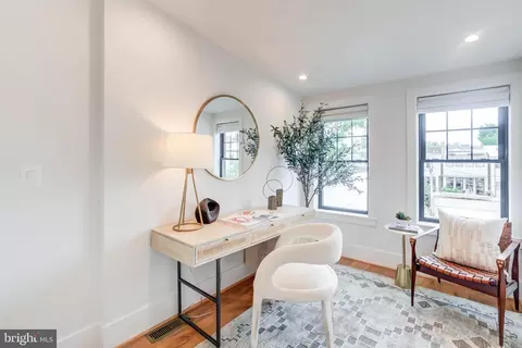 244 10th St SE, Washington, DC 20003 photo 31