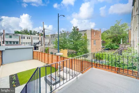 244 10th St SE, Washington, DC 20003 photo 17
