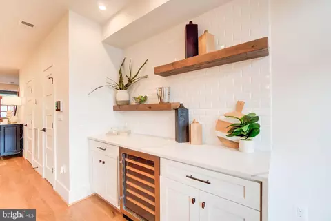 244 10th St SE, Washington, DC 20003 photo 11
