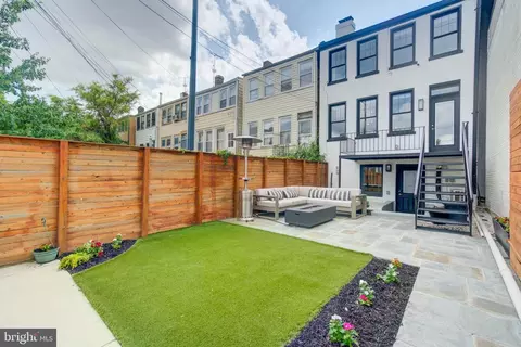 244 10th St SE, Washington, DC 20003 photo 16