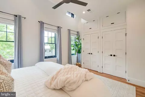 244 10th St SE, Washington, DC 20003 photo 24