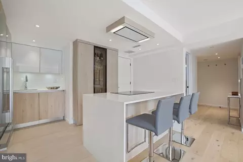 3 Washington Cir NW #607, Washington, DC 20037