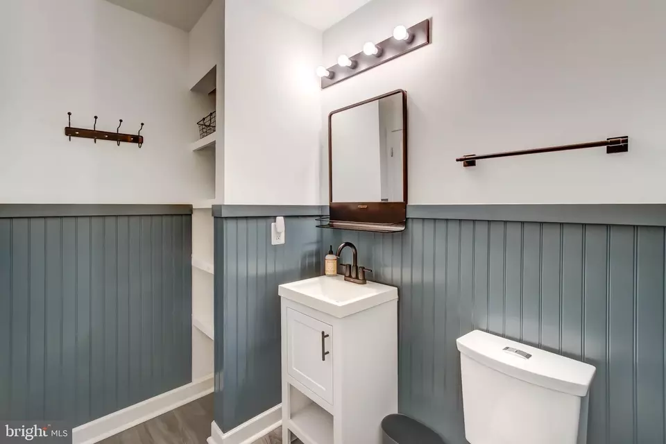 Bath - 3147 Stanton Rd SE, Washington, DC 20020 photo 2 of 4