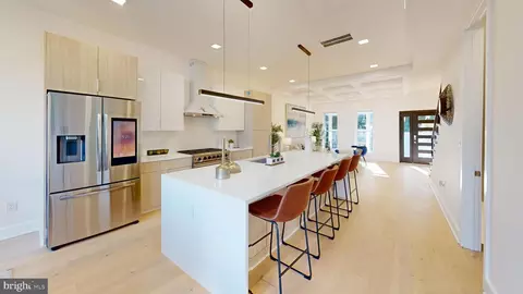 909 11th St NE, Washington, DC 20002