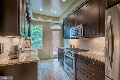 1232 Walter St SE, Washington, DC 20003 photo 8
