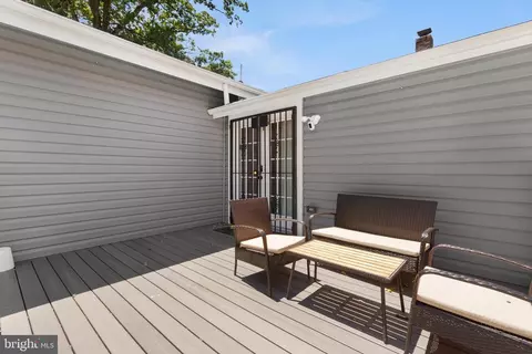 Exterior - 1802 24th Pl SE, Washington, DC 20020 photo 4 of 11