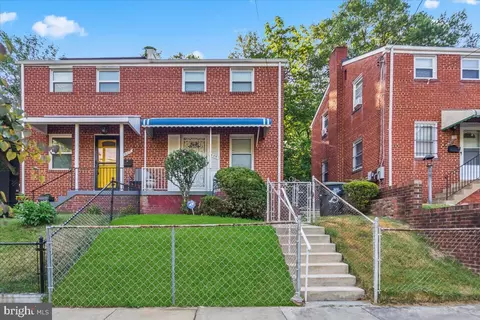 608 Burns St SE, Washington, DC 20019