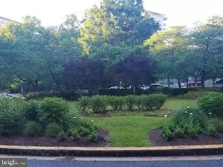 4000 Tunlaw Rd NW #1110, Washington, DC 20007