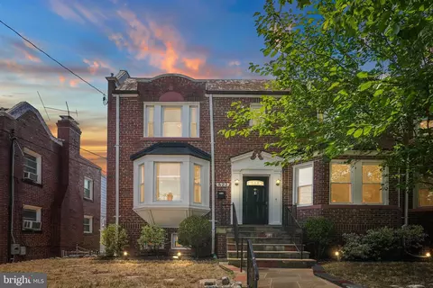522 Quackenbos St NW, Washington, DC 20011