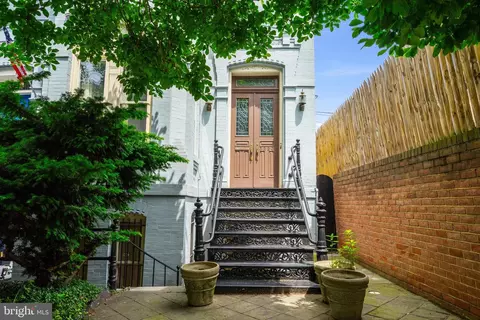 3223 N N St NW, Washington, DC 20007