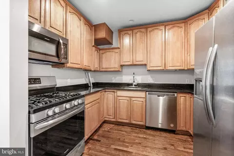 1135 7th St NE, Washington, DC 20002 photo 3