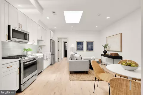 1114 Penn St NE #3, Washington, DC 20002 photo 4