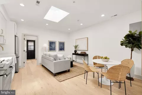 1114 Penn St NE #3, Washington, DC 20002 photo 3
