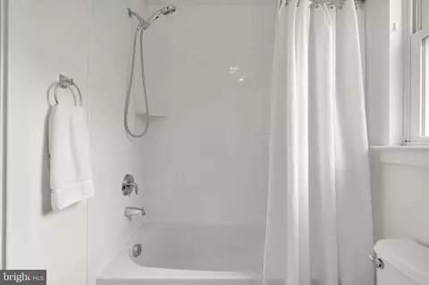 Bath - 925 4th St SE, Washington, DC 20003 photo 4 of 4