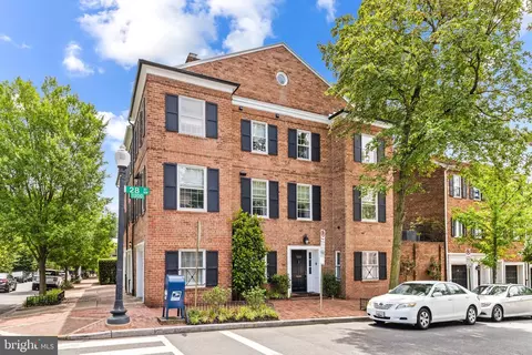 1323 28th St NW, Washington, DC 20007