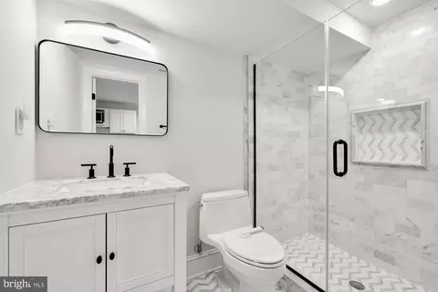 Bath - 815 10th St NE, Washington, DC 20002 photo 5 of 6