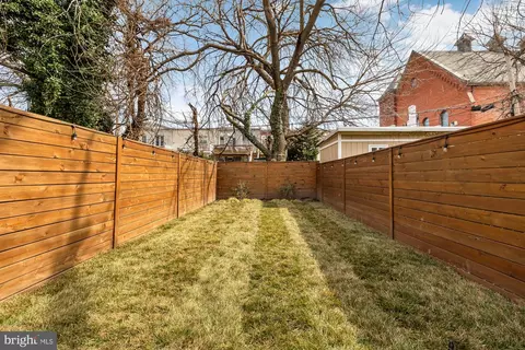 Exterior - 815 10th St NE, Washington, DC 20002 photo 7 of 9