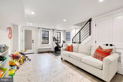 Other - 815 10th St NE, Washington, DC 20002 photo 13 of 14