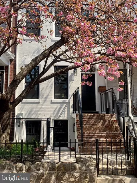 Exterior - 815 10th St NE, Washington, DC 20002 photo 9 of 9